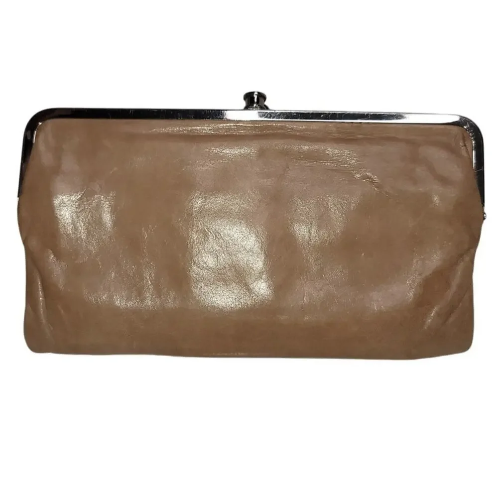 HOBO Lauren Clutch-Wallet - Picture 2 of 9